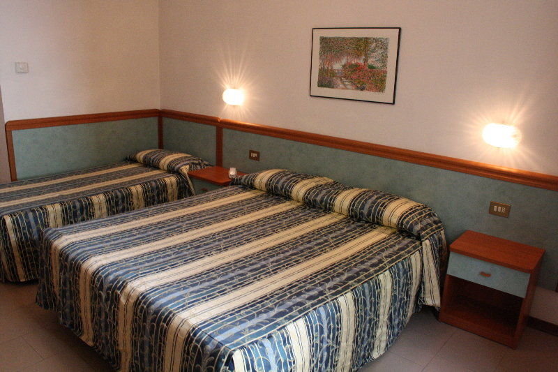 Hotel Bertusi Порретта-Терме Экстерьер фото