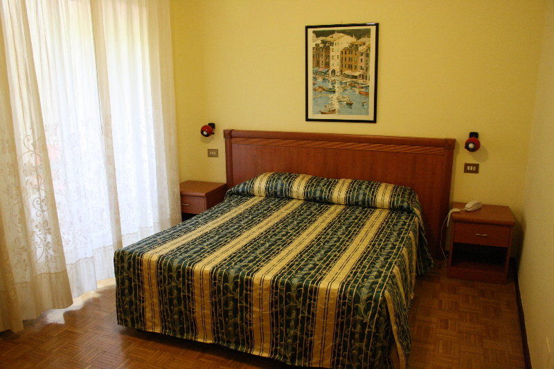 Hotel Bertusi Порретта-Терме Экстерьер фото
