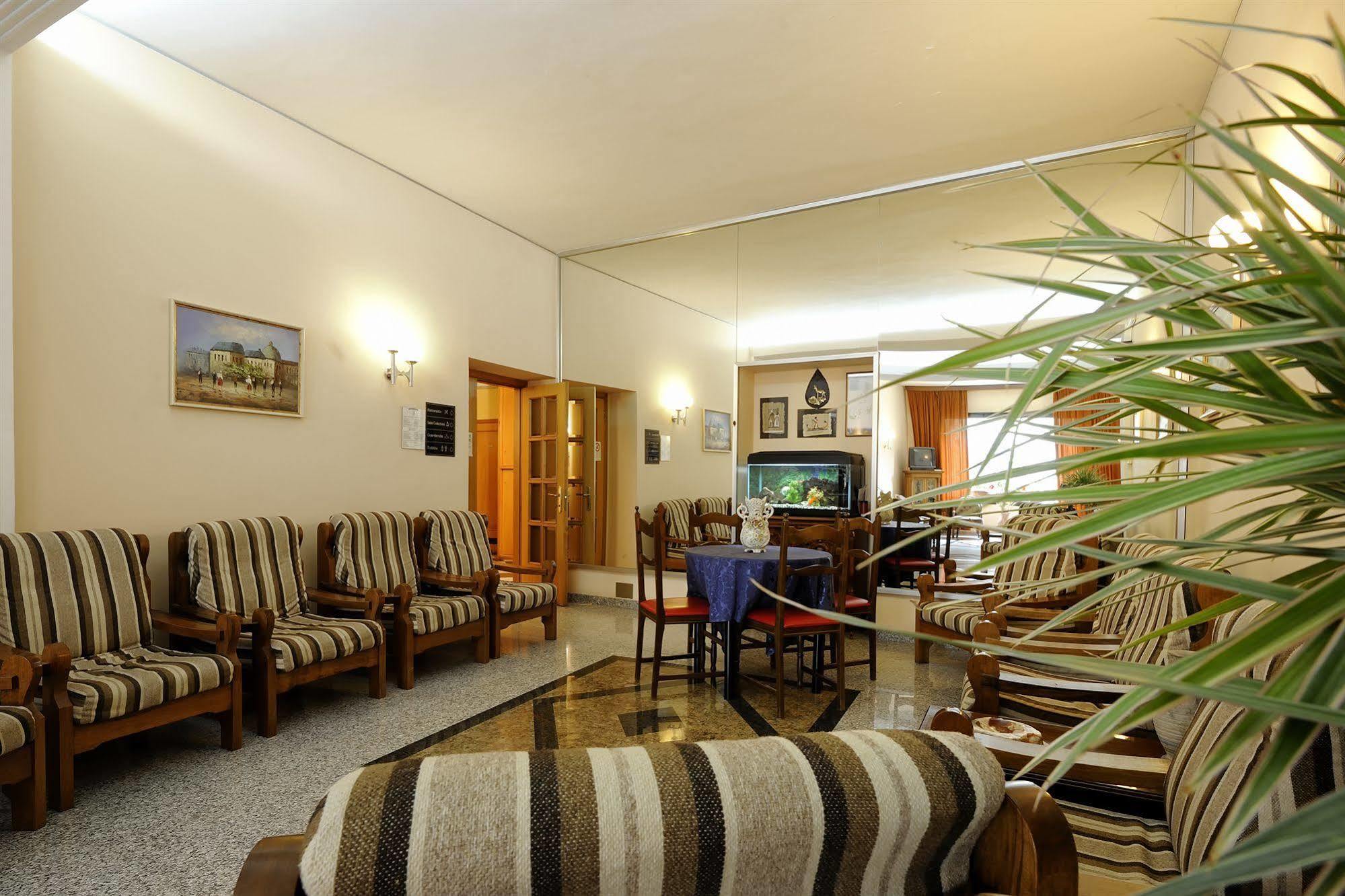 Hotel Bertusi Порретта-Терме Экстерьер фото
