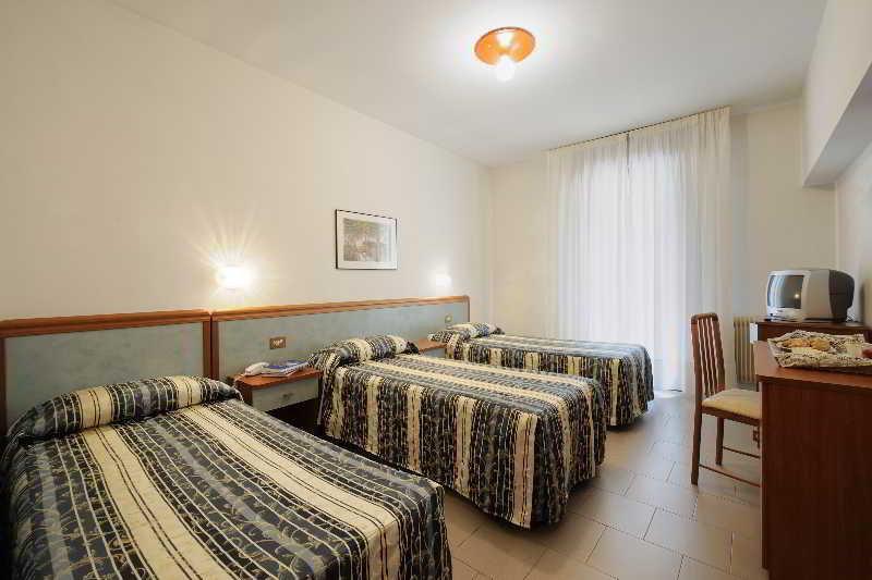 Hotel Bertusi Порретта-Терме Экстерьер фото